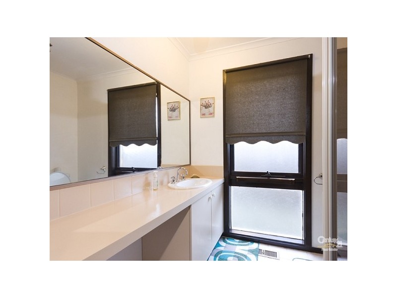 12 Tripoli Court, Hallam VIC 3803