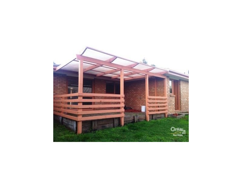 51 Lesley Drive, Hampton Park VIC 3976