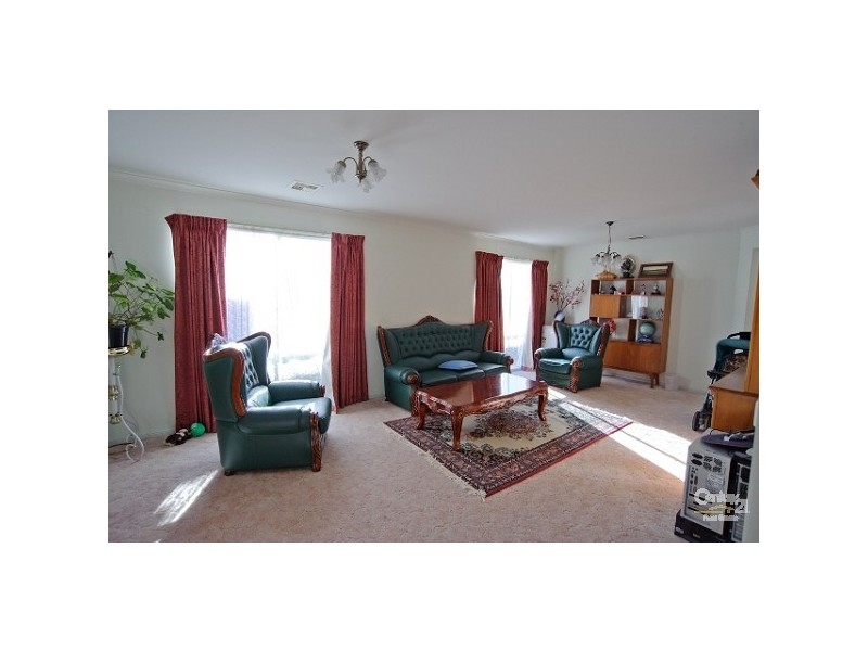 37 Arrino Cres, Hallam VIC 3803