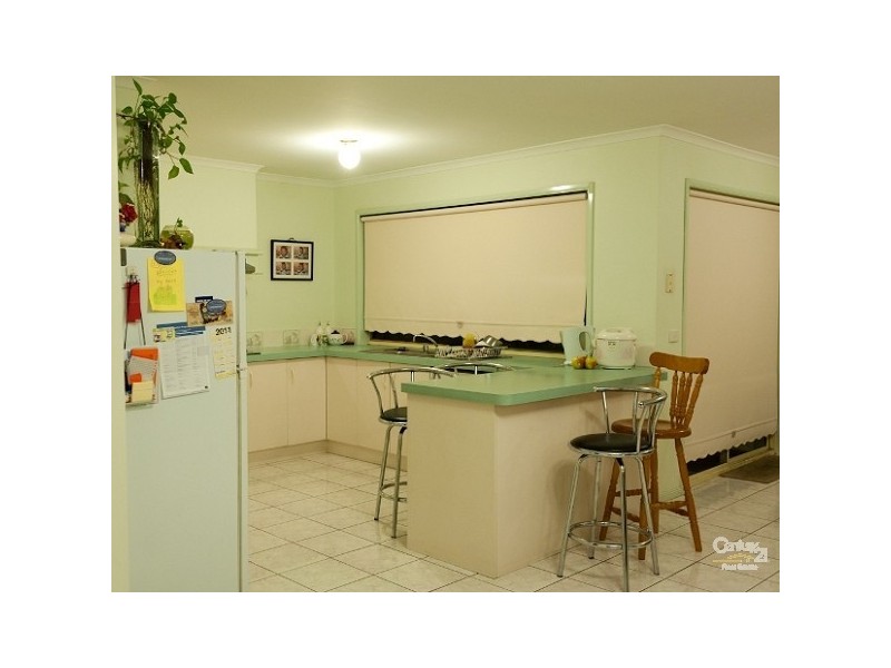 37 Arrino Cres, Hallam VIC 3803