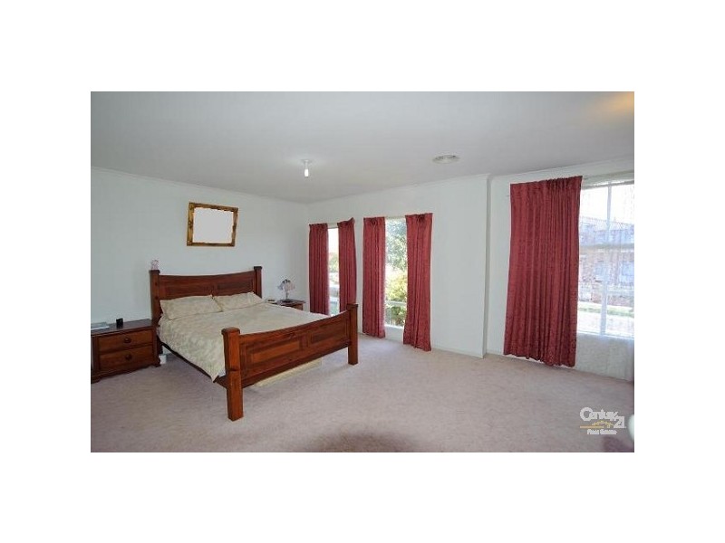 37 Arrino Cres, Hallam VIC 3803