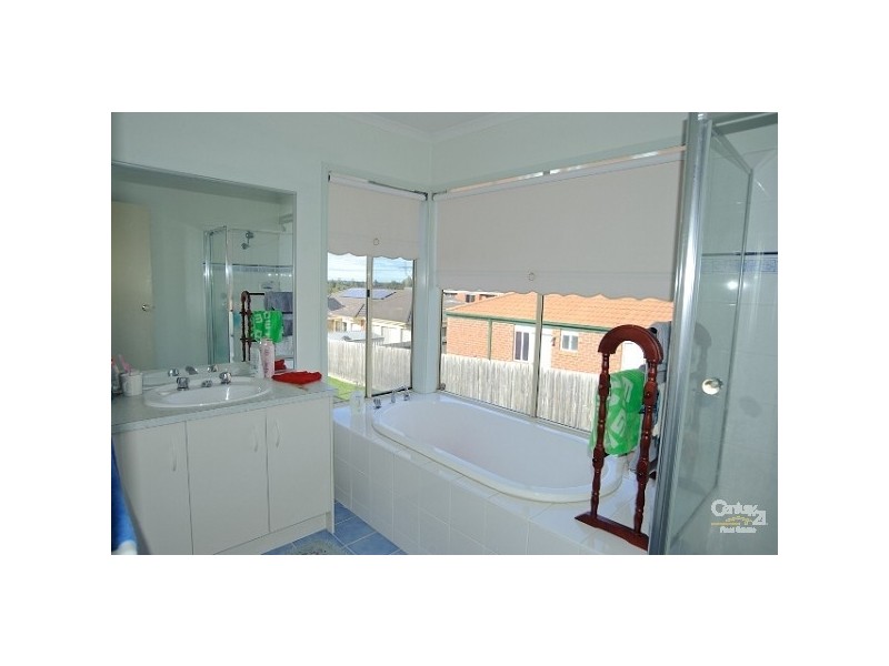 37 Arrino Cres, Hallam VIC 3803