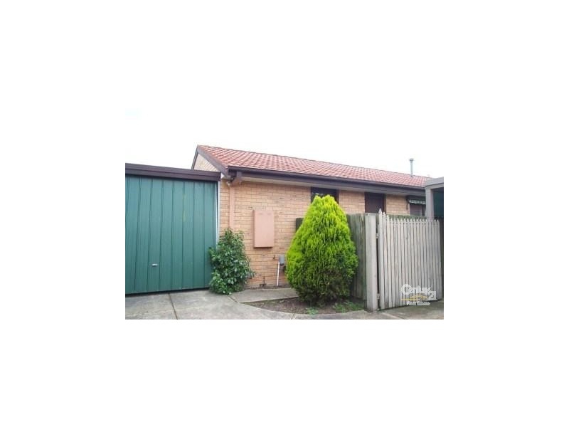 2/137 Fordholm Road, Hampton Park VIC 3976