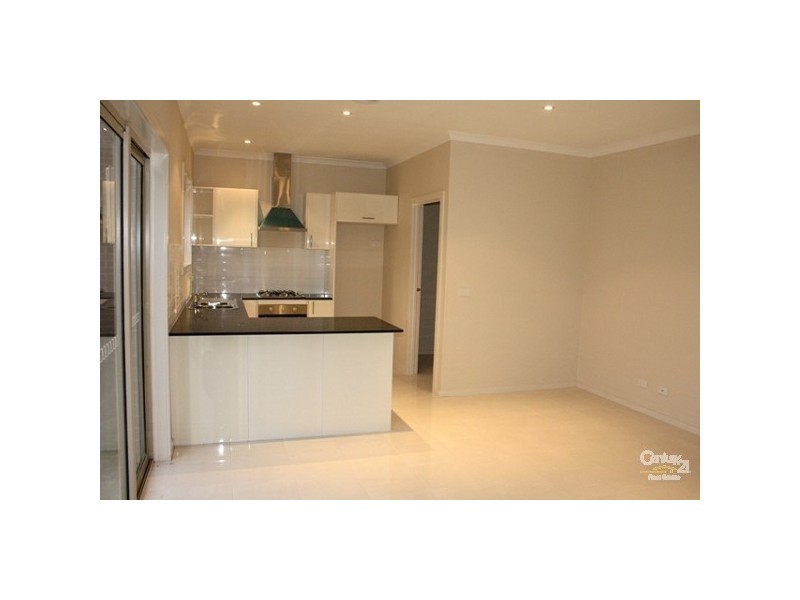 5/12-14 Kingsfield Crescent, Lynbrook VIC 3975