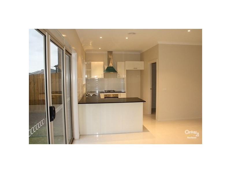 5/12-14 Kingsfield Crescent, Lynbrook VIC 3975