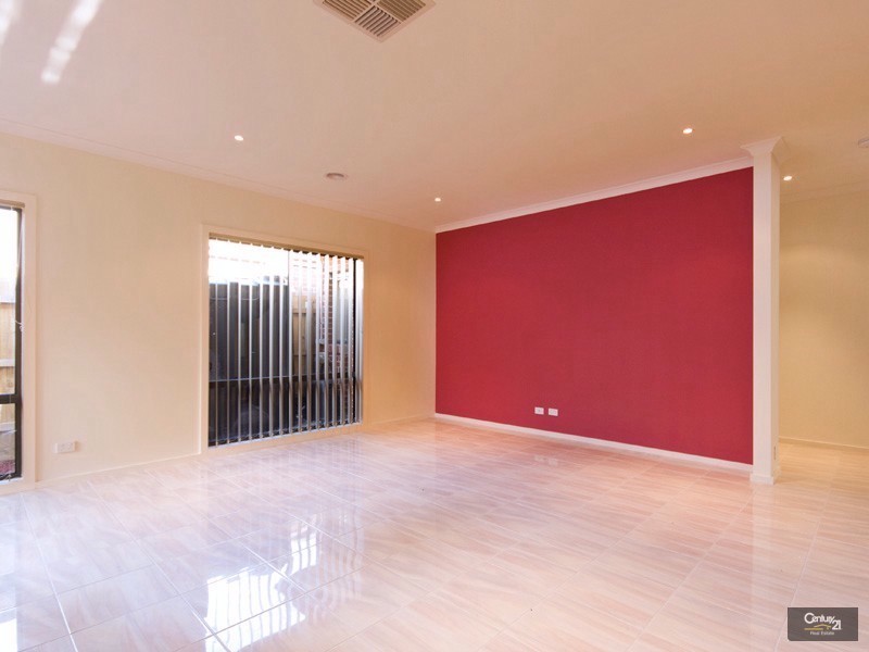 46 Hal Porter Terrace, Lynbrook VIC 3975