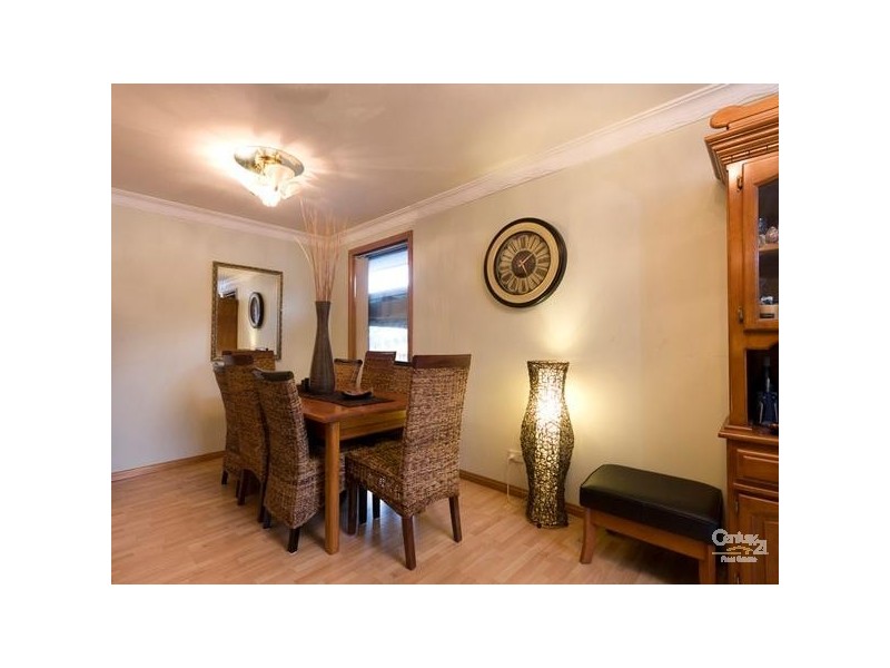 9 Hallam Road, Hampton Park VIC 3976