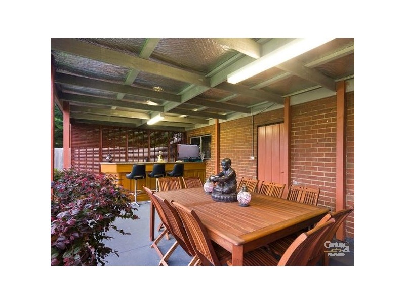 9 Hallam Road, Hampton Park VIC 3976