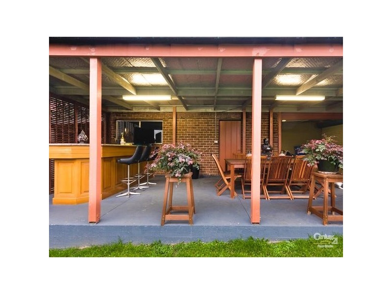 9 Hallam Road, Hampton Park VIC 3976