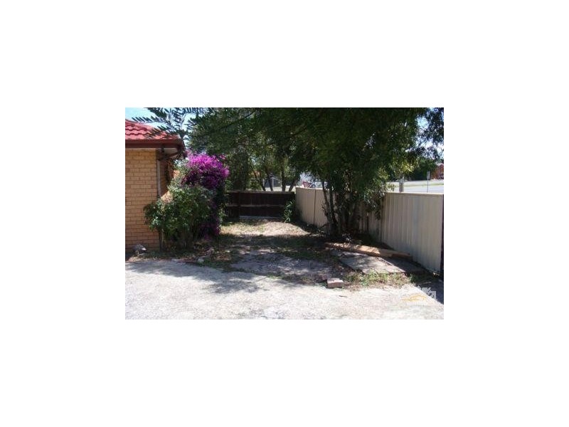 2 Delacombe Drive, Hampton Park VIC 3976