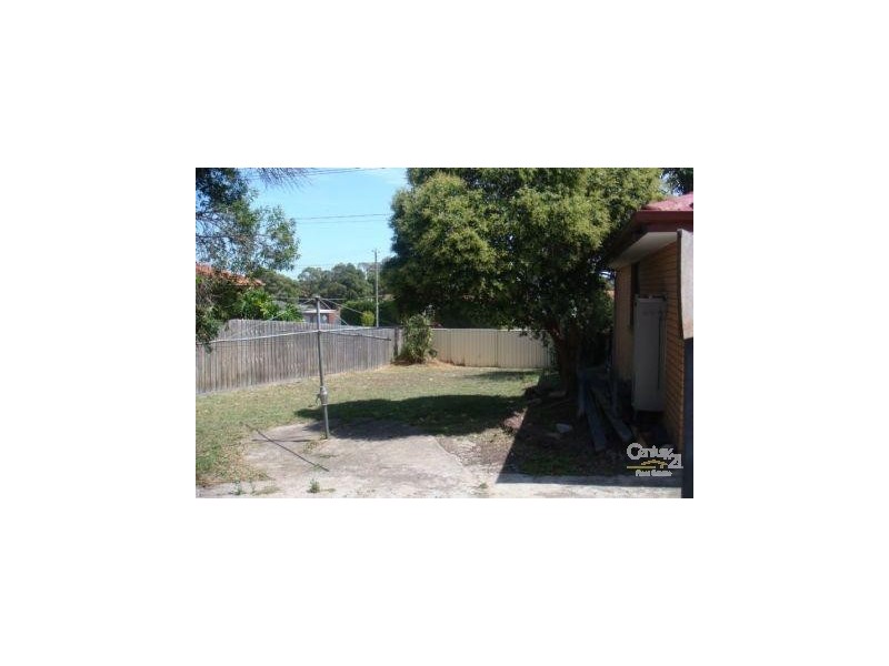 2 Delacombe Drive, Hampton Park VIC 3976
