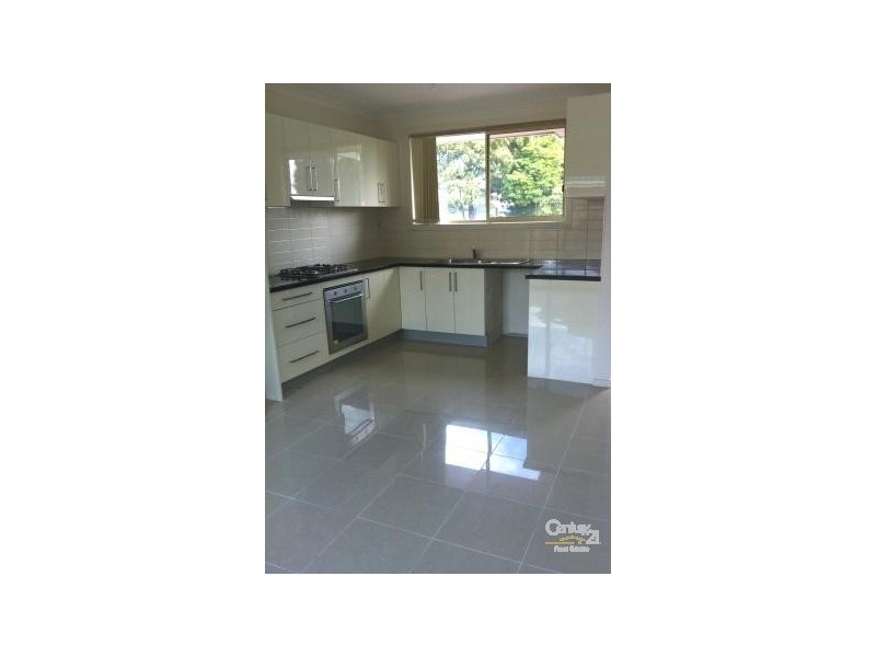 2/63 Cranbourne Drive, Cranbourne VIC 3977