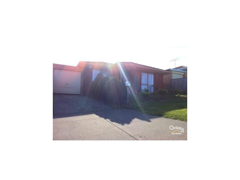 2 Rosalie Court, Hampton Park VIC 3976