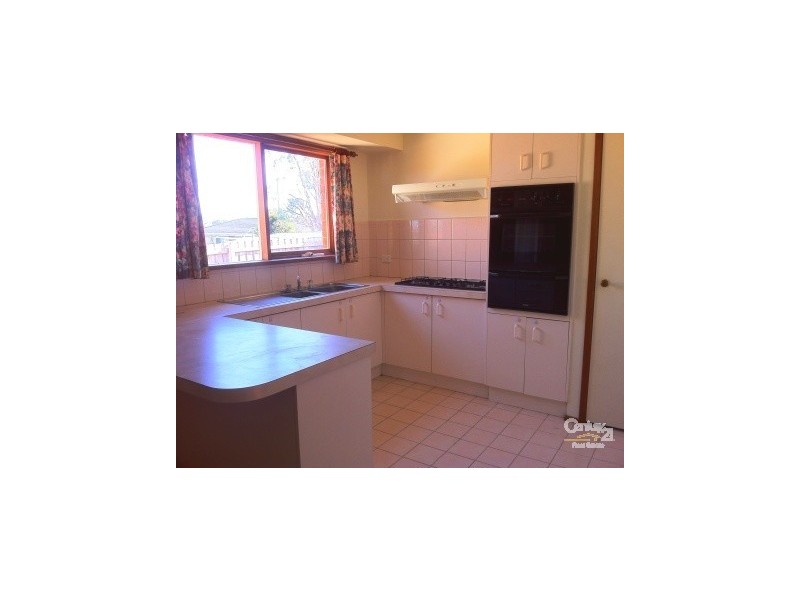 2 Rosalie Court, Hampton Park VIC 3976