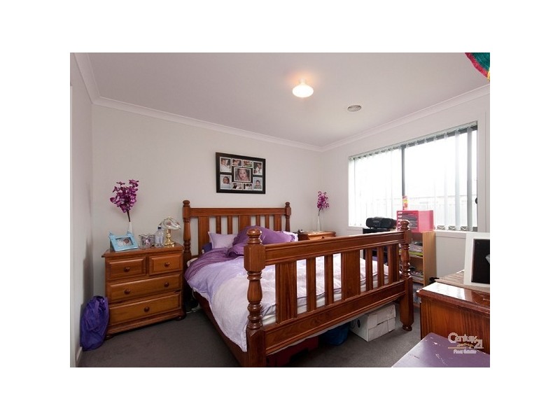 7 Wildcherry Ave, Pakenham VIC 3810