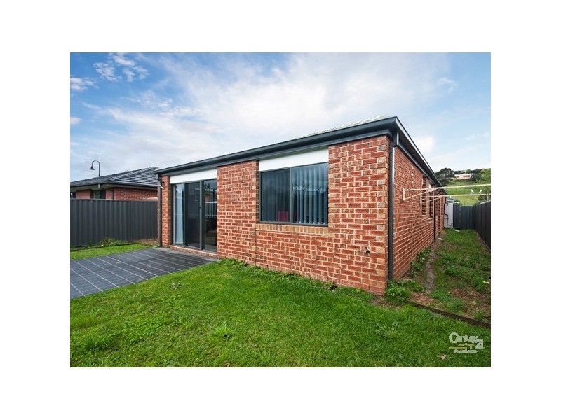 7 Wildcherry Ave, Pakenham VIC 3810