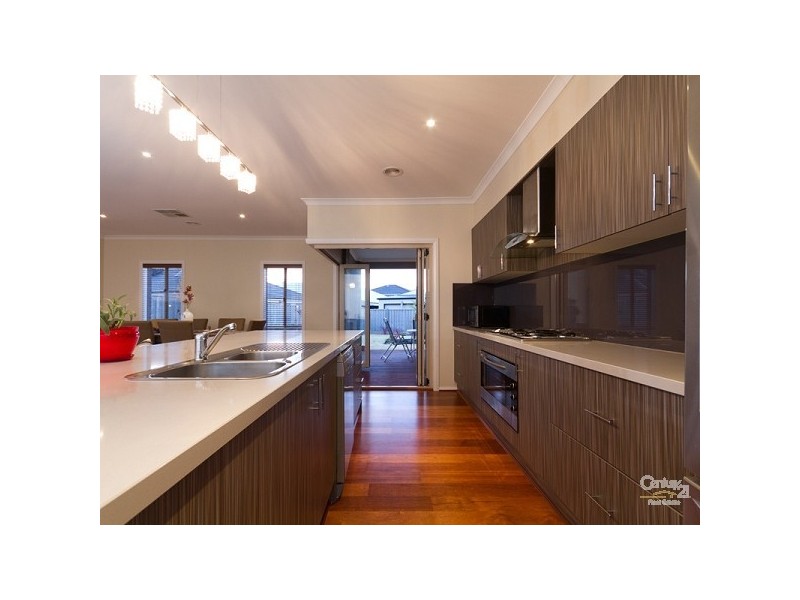 3 Bracken Place, Lyndhurst VIC 3975