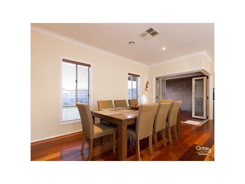 3 Bracken Place, Lyndhurst VIC 3975