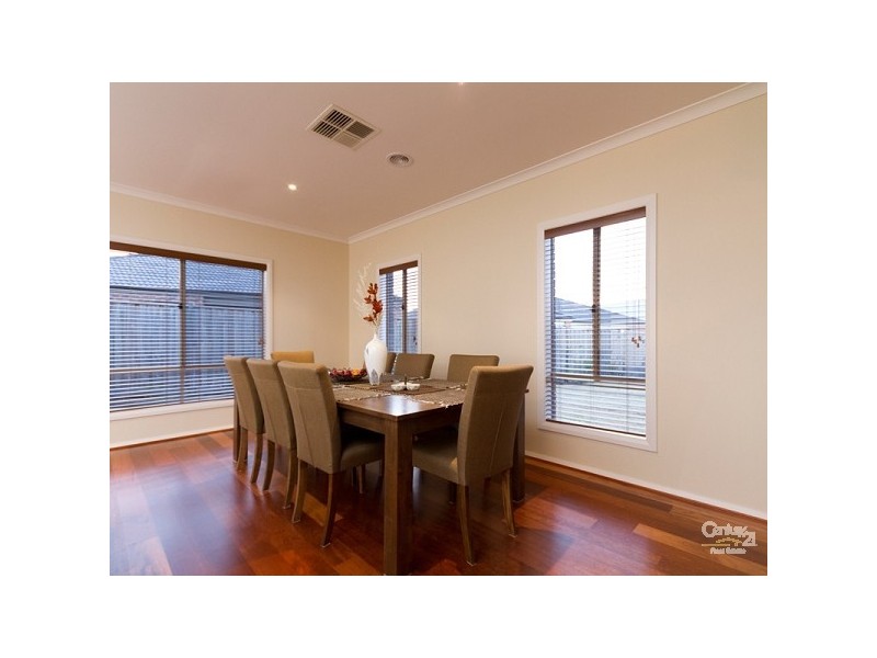 3 Bracken Place, Lyndhurst VIC 3975