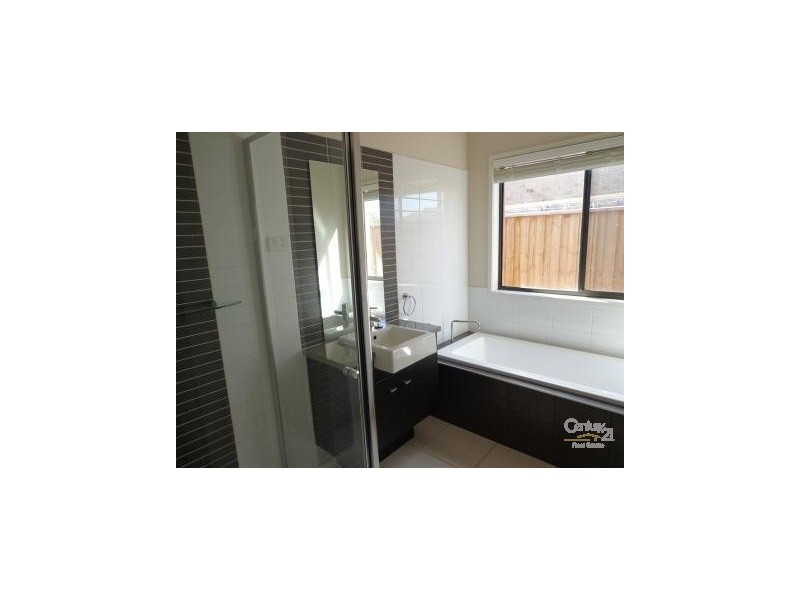 48 Alysha Avenue, Lyndhurst VIC 3975