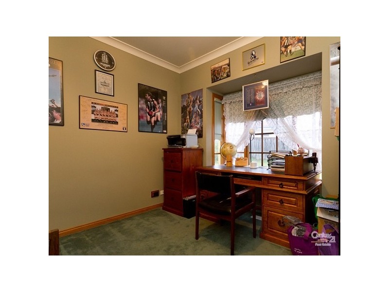 3 Silvertop Close, Lynbrook VIC 3975