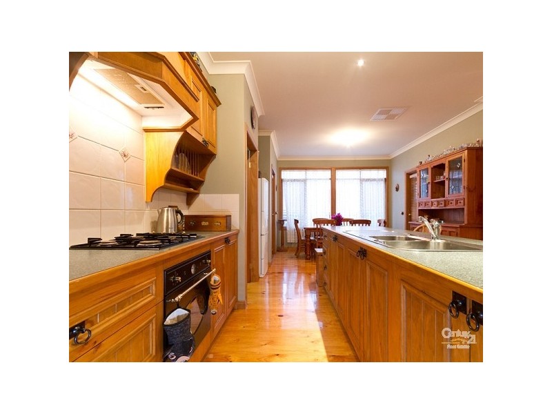 3 Silvertop Close, Lynbrook VIC 3975