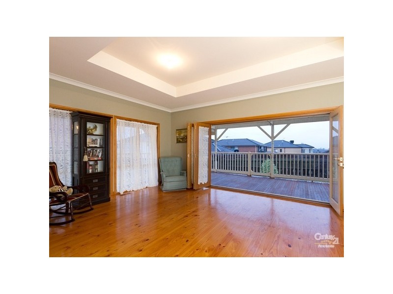 3 Silvertop Close, Lynbrook VIC 3975