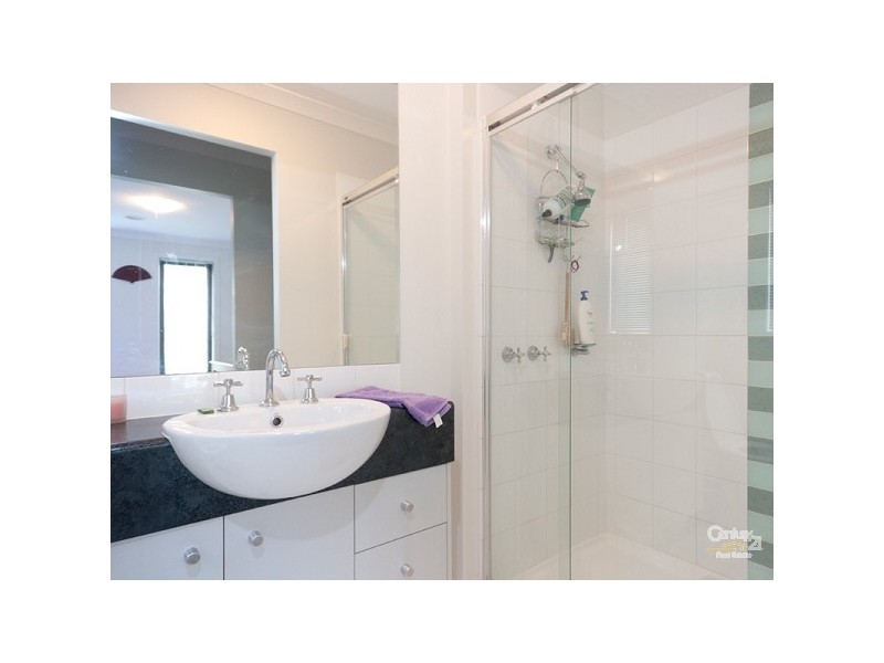 6 Versace Crt, Pakenham VIC 3810