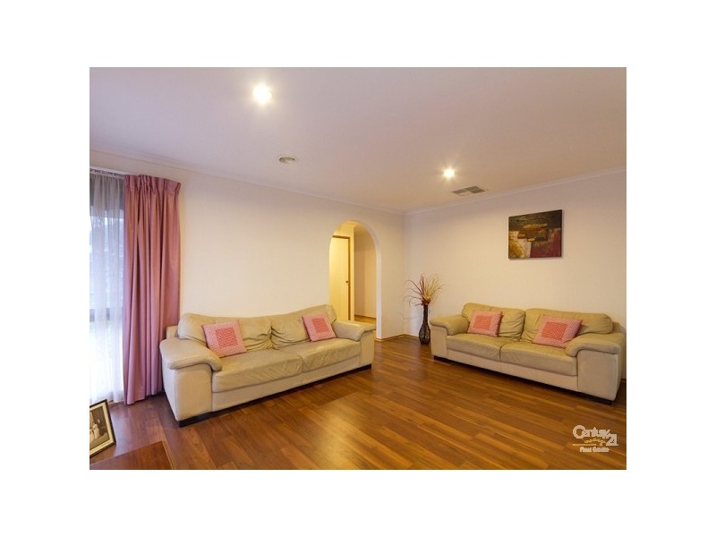 6 Haughton Court, Hampton Park VIC 3976