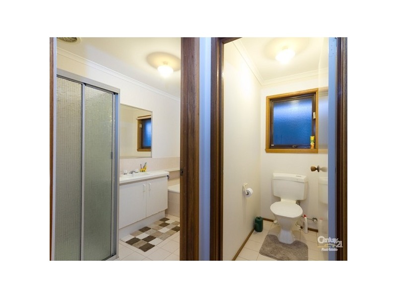 6 Haughton Court, Hampton Park VIC 3976