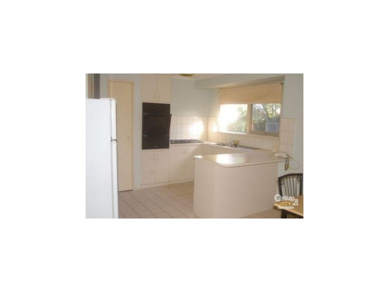 10 Miranda Gardens, Hampton Park VIC 3976