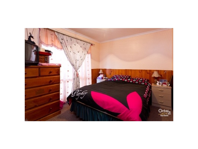 99 Ormond Road, Hampton Park VIC 3976