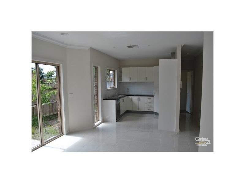 8/77-79 Frawley Road, Hallam VIC 3803