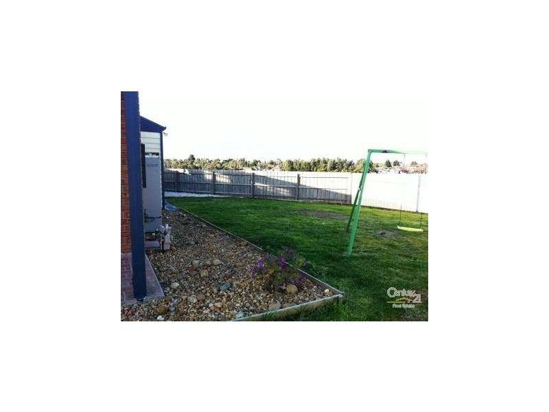 1 Viewside Way, Hampton Park VIC 3976