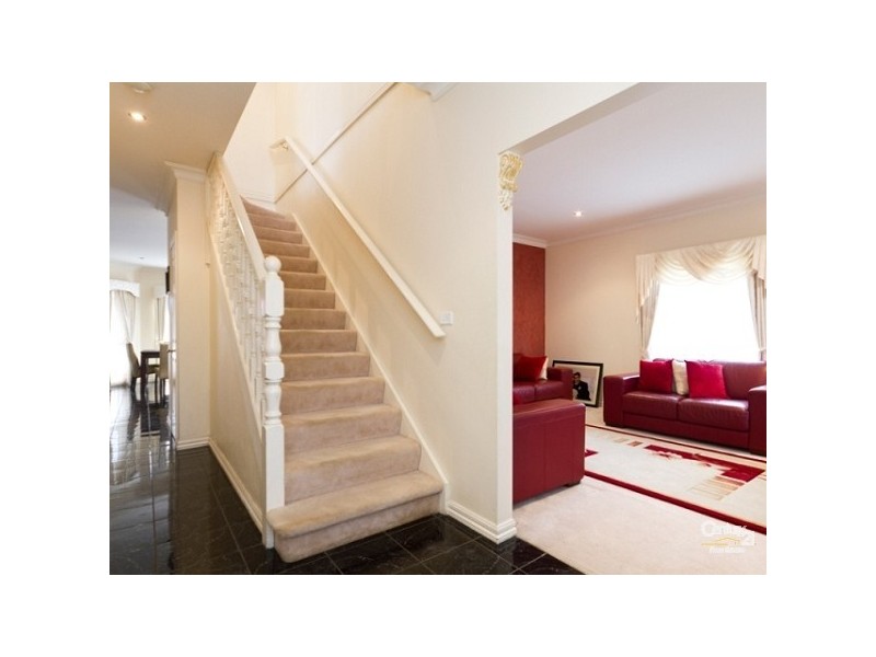 37 Bateman Grove, Hampton Park VIC 3976