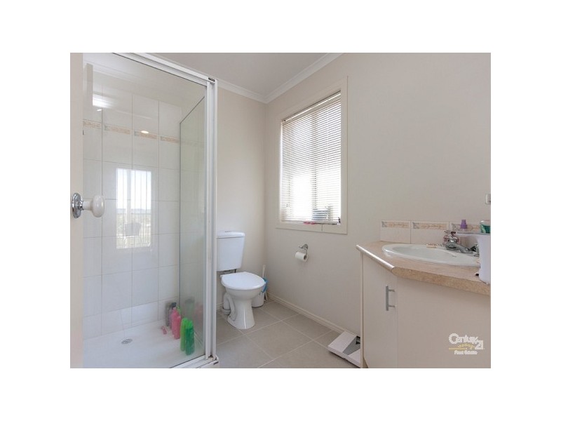 164 Patterson Drive, Lynbrook VIC 3975