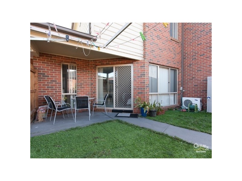 164 Patterson Drive, Lynbrook VIC 3975