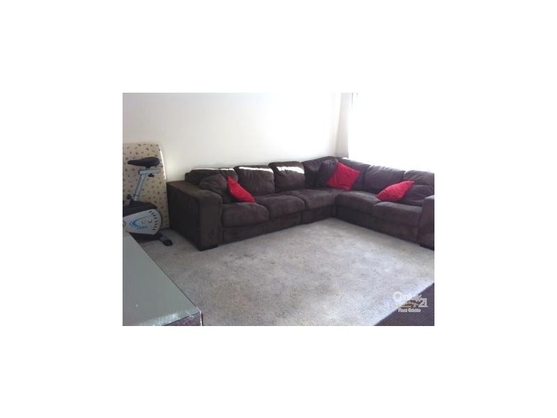 25 Glenora Way, Hampton Park VIC 3976