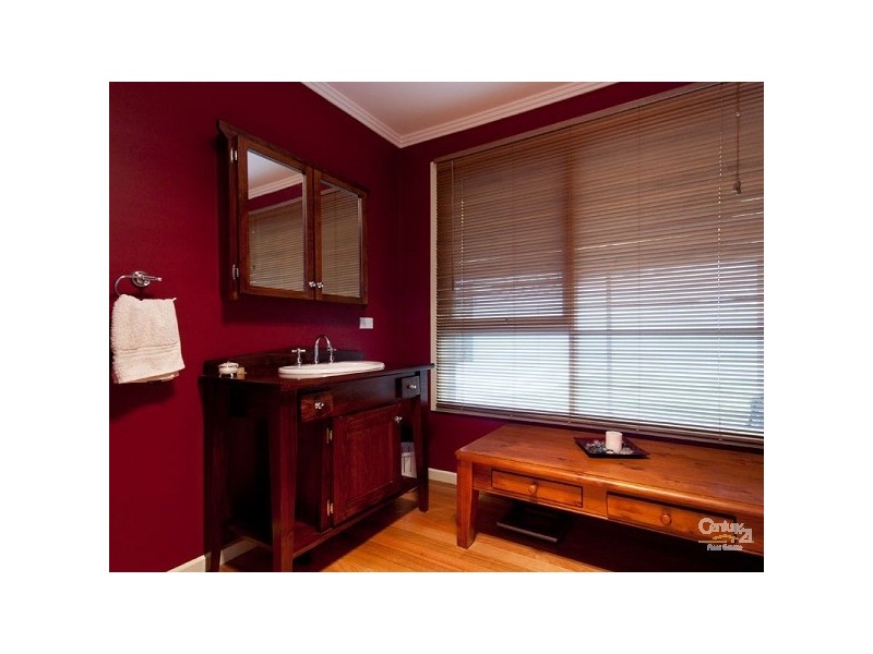 28 Parkland Ave, Hampton Park VIC 3976