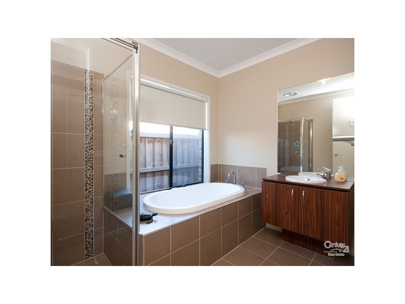 22 Westbury Way, Lyndhurst VIC 3975