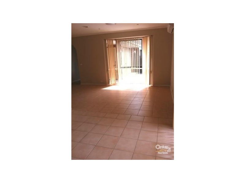 21 Mollisons Hill, Hampton Park VIC 3976