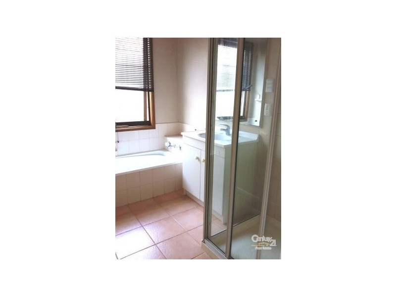 21 Mollisons Hill, Hampton Park VIC 3976