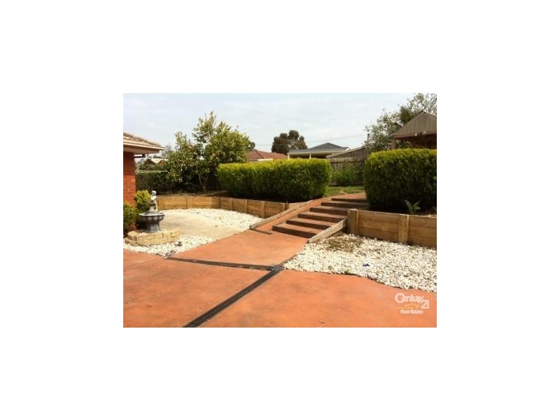 21 Mollisons Hill, Hampton Park VIC 3976