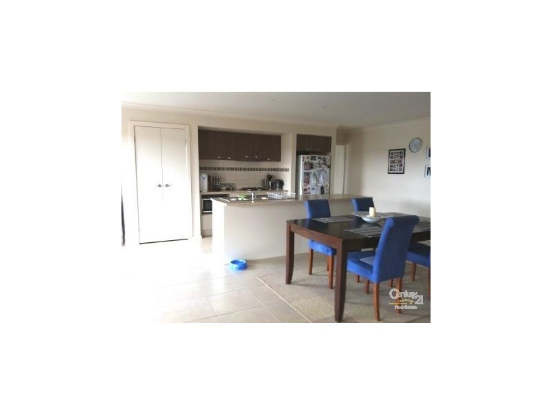 20 Castawellan Street, Lyndhurst VIC 3975