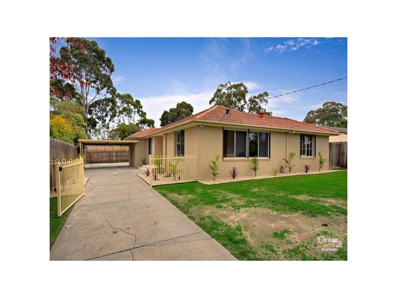 13 Fountain Drive, Narre Warren VIC 3805