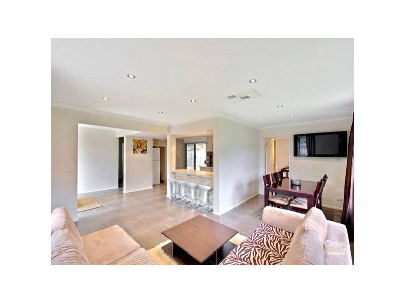 13 Fountain Drive, Narre Warren VIC 3805