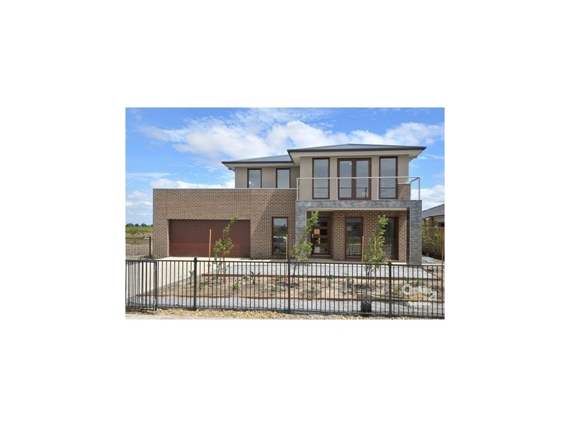 55 Mountainview Boulevard, Cranbourne North VIC 3977