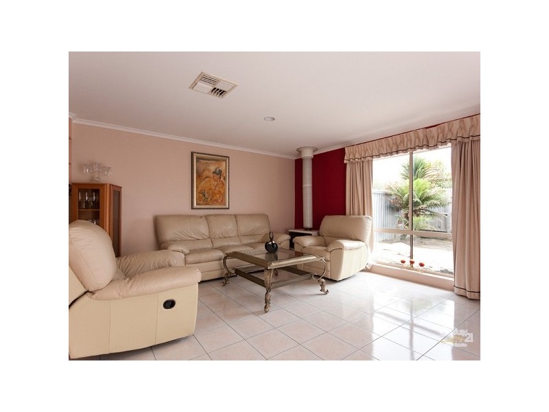 3 Ingram Close, Narre Warren VIC 3805