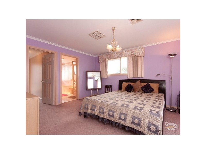 3 Ingram Close, Narre Warren VIC 3805