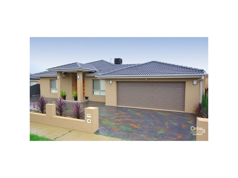 4 Boldrewood Place, Lynbrook VIC 3975
